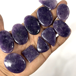 Lepidolita Azul Natural, Cabujón, Piedra Preciosa Suelta, Formas Variadas, 20-30 mm, RTS, Venta al por Mayor, Entrega Rápida - Product Image 1