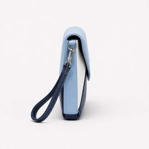Bolso de mano con diseño elegante, interior práctico y acabado con estilo para complementar atuendos formales y casuales. - Product Image 4