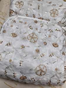 Tissu en dentelle brodée perlée avec sequins et perles pour la mode africaine, vêtements, sourcing, export, commerce, acheteur - Product Image 3