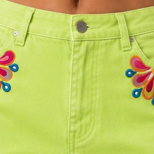 Shorts de Mezclilla con Estampado Floral Verde Lima para Mujer, Cintura Alta, Casuales, de Verano, Personalizados con Bordado, Fabricante OEM de Moda - Product Image 5