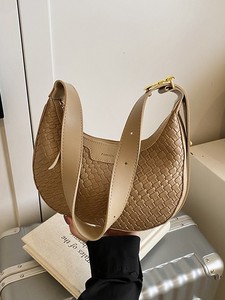 Sac à main en cuir véritable demi-lune avec motif en losanges, bandoulière, tendance mode, sac à usage quotidien pour femmes - Product Image 1