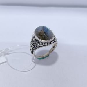 Anillo de Plata de Ley 925 con Cuarzo Rosa Ovalado y Labradorita, Joyería Fina Hecha a Mano, Diseño Retro Vintage, Anillos Boho - Product Image 2