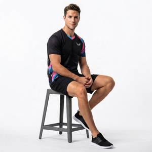 Camiseta de Tenis Sublimada de Manga Corta, Absorbente de Humedad, Transpirable, de Secado Rápido, Ajuste Atlético, Cuello en V Negro, Elástica y Ecológica - Product Image 3
