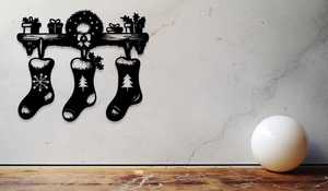 Adornos Navideños de Metal para Pared, Decoración Festiva con Calcetines de Fieltro - Product Image 5