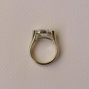 Anillo de Oro con Diamante Ovalado de 2 Quilates Cultivado en Laboratorio, con Garras, Estilo Clásico, Joyería para Mujer - Product Image 3