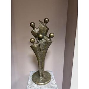 Statue de pilier abstrait en bronze coulé à la main, représentant des personnes, avec base, objets décoratifs pour la maison, figurine personnalisable. - Product Image 6