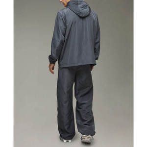 Ensemble de survêtement unisexe grande taille gris foncé, veste à capuche entièrement zippée, poches latérales, pantalon à poignets élastiques, polyester/nylon léger - Product Image 2