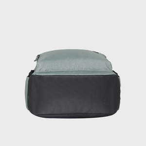 Mochila Minimalista para Portátil Arctic Fox Skate Sea Spray con Puerto USB y Características Antirrobo, Forro de Poliéster - Bolsa de Viaje Pequeña para Oficina - Product Image 4