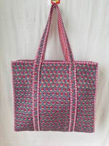 Bolso Tote de Algodón Ecológico Estilo Bohemio de Style De Maison, Bordado Floral Rojo, Diseño Abierto con Estampado a Mano para Mujer - Product Image 2