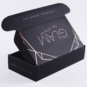 Caja Rígida Personalizada de Cartón Color Marfil, Forma Rectangular, Impresión en Lámina Dorada, Empaque de Regalo de Alta Gama, Forro de Satén - Product Image 6