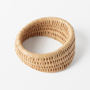 Bracelets légers en rotin pour femmes, bracelet tissé d'inspiration tribale, fabrication et fourniture. - Product Image 5