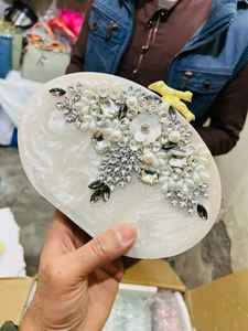 กระเป๋าคลัทช์งานฝีมือประดับด้วยไมโครไฟเบอร์สุดหรู ดีไซน์เนอร์ขายส่ง กระเป๋าสะพายสำหรับงานแต่งงานและงานเลี้ยง  รักษ์โลก พร้อมสายโซ่ - Product Image 4