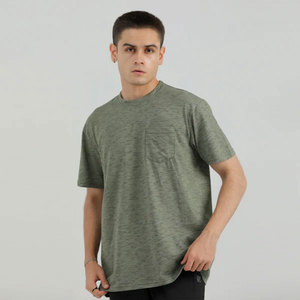 เสื้อยืดคอกลมแขนสั้นทรงหลวมผ้าฝ้ายเจอร์ซีย์สีเขียวมะกอกแบบยูนิเซ็กซ์ มีกระเป๋า สวมใส่สบายทุกฤดู - Product Image 5