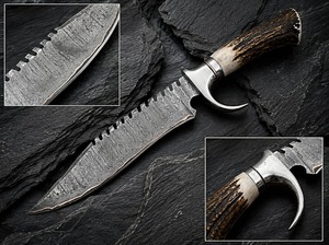 Cuchillo de caza hecho a mano de acero de Damasco con hoja fija de punta caída, filo dentado y mango de cuerno, con funda de cuero - Product Image 6