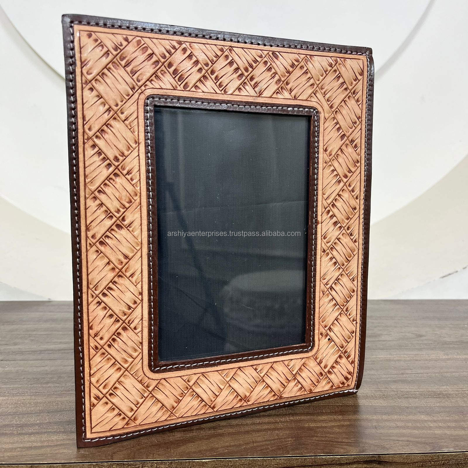 สีน้ำตาล