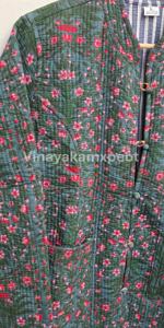 Veste Bohème Matelassée en Coton Doux et Respirant avec Broderie Imprimée Flock et Motifs Floraux Verts – Confortable et Écologique pour l'Hiver - Product Image 6