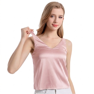 เสื้อกล้ามครอปแขนกุดสำหรับผู้หญิง สไตล์หวานซ่อนเปรี้ยว ผ้าระบายอากาศดี เหมาะสำหรับฤดูร้อน คอวี สายรัดไหล่ แต่งโบว์ผูกเชือก - Product Image 2