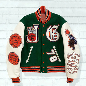 Veste de sport SINEWY pour homme, verte, style varsity, avec patchs en chenille, boutons pression sur le devant, manches en simili cuir, style vintage - Product Image 2