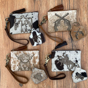 Nouvelle vente en gros de porte-clés en cuir de vachette personnalisé avec gravure au laser, pochette à franges en cuir de vachette gravée au laser, ensemble combiné - Product Image 5