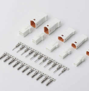 <b>Terminal</b> Housing Connector 7116-1305 in Stock - Product Image 1