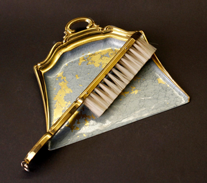 Brass Enamel Dustpan <b>and</b> <b>Brush</b> Set, Vintage Gold Finish Handheld Cleaning Set, Decorative <b>Metal</b> <b>Dust</b> <b>Pan</b> with <b>Brush</b> for Home - Product Image 2