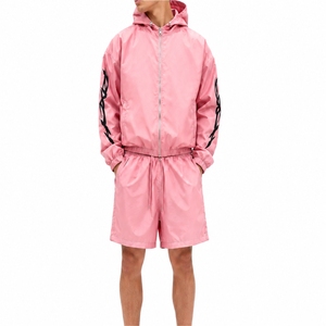 Ensemble short coupe-vent pour homme, léger, décontracté, streetwear, survêtement sportif, coupe confortable, streetwear urbain, mode moderne, sport - Product Image 1