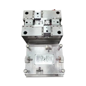 Moldes de grabado de acero de precisión - Diseño de moldes personalizados - Product Image 5