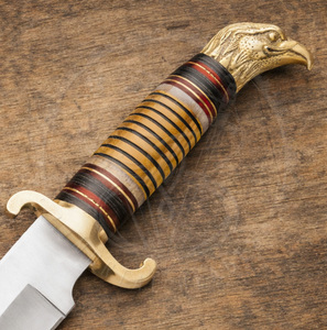 Cuchillo Bowie Hecho a Mano de Acero 440C con Mango de Cabeza de Águila y Guarda de Latón, Cuchillos de Supervivencia y Caza con Funda de Cuero - Product Image 3