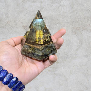 Esfera piramidal de orgón Hexagonal de labradorita de calidad superior, suministro a granel de piedras preciosas para curación, meditación, protección EMF - Product Image 1