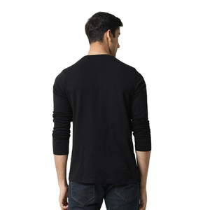 Camisetas frescas de manga larga para hombre, cómodas camisetas de algodón confeccionadas con tela suave y transpirable, corte relajado para uso diario y gimnasio. - Product Image 2