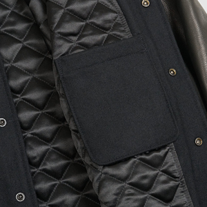 Chaqueta Varsity de Lona Ligera Personalizada para Hombre, la Más Vendida, Cálida para Invierno, Uso Casual, Cuello Alto, Logotipo Frontal, Transpirable y de Secado Rápido - Product Image 6