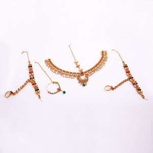 Conjunto de Collar y Aretes Kundan Chapados en Oro Étnico Indio con Cristales Rojos y Verdes, Joyería para Bodas y Fiestas, Conjunto de Joyería de Moda para Mujer - Product Image 2