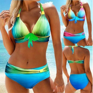 Conjunto de bikini de color degradado para mujer, top halter, parte inferior de cintura alta, traje de baño de secado rápido de poliéster y spandex - Product Image 5