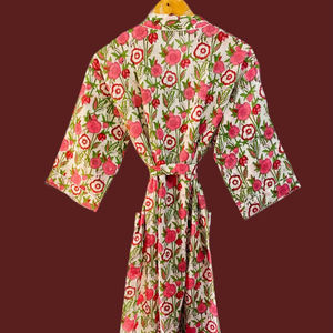 Albornoz de Algodón Floral para Spa, Hotel o Resort, con Cinturón de Diseño a Rayas, Proveedor al por Mayor en EE. UU., Reino Unido y Australia - Product Image 1