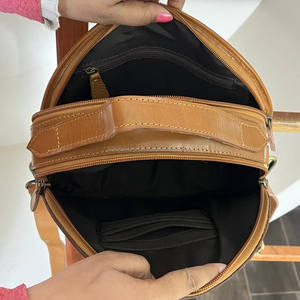 Nuevo Bolso de Hombro Redondo de Cuero Vacuno Hecho a Mano, Bolso Bandolera Bohemio de Cuero Genuino al por Mayor para Mujer - Product Image 6