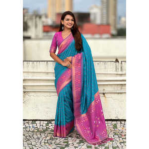Sari Patola en soie douce bleu ciel tissé Zari avec motifs Bandhani contrastants, 650g, marque Elite Weaves, style indien/pakistanais, longueur genou, pour soirée - Product Image 2