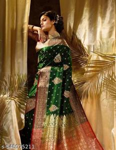 Sari de Seda Banarasi de Diseño Elegante con Borde Zari, para Bodas y Fiestas, Disponible a Precio de Exportación - Product Image 2