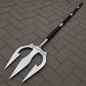 Trident inspiré d'Aquaman |   Trident à trois pointes forgé à la main sur mesure |   Objet de collection inspiré du cinéma avec étui - Product Image 4