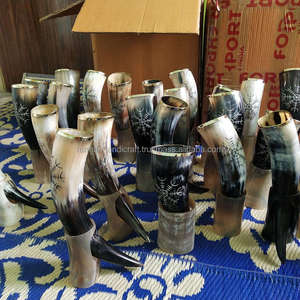 Corne à boire viking de qualité supérieure avec support, en corne de bœuf et de vache naturelle polie, pour bière et autres boissons, au prix de gros - Product Image 5