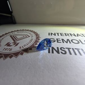 Diamante de laboratorio de 1.5 quilates, corte pera, azul intenso, brillante, VS2, certificado IGI, piedra suelta para la elaboración de joyas. - Product Image 3