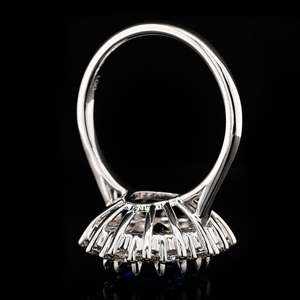 Anillo de compromiso de lujo para mujer, de plata 925 con moissanita, corte brillante redondo, engaste de halo con puntas - Product Image 4