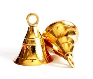 Pequeños campanas de vaca de latón pulido de 3 piezas de Hs Husnain Crafts, personalizadas y tejidas para colgar en puertas, centros de meditación interiores - Product Image 4