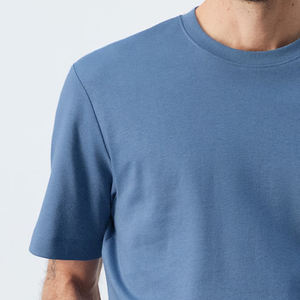 Camiseta de Cuello Redondo para Hombre, Diseño Clásico de Color Sólido, Prenda Esencial para el Día a Día, Algodón Suave, Diseño Elegante, Ropa Casual con Logotipo, Alta Calidad - Product Image 3