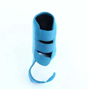 Botas Protectoras de Tendones para Caballos de Color Sólido Personalizadas Premium, de Cuero y Neopreno Duradero, Botas Deportivas con Hebilla - Product Image 3