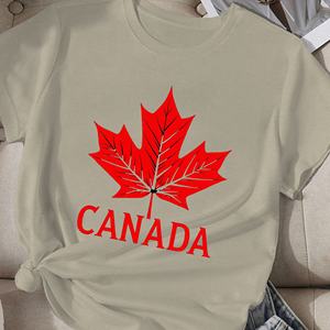 Camiseta cómoda Canada Maple Leaf para mujer - Product Image 3