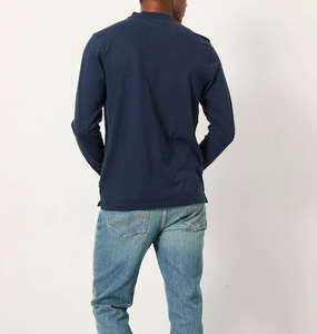 เสื้อยืดแขนยาวผู้ชายคอเฮนลีย์ทรงปกติผ้าโพลี/คอตตอนผสม สั่งทำโลโก้ได้ ขายตรงจากโรงงาน OEM - Product Image 6