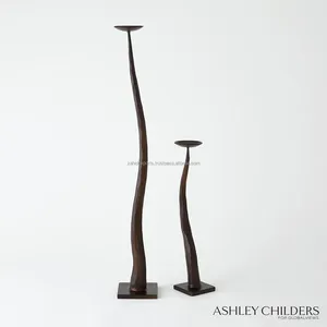 Candelabro de Metal Hecho a Mano por Ashley Childers, Forma Irregular, Decoración para el Hogar - Product Image 1
