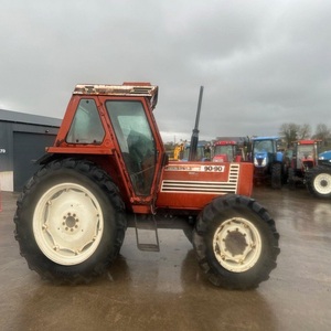 Tracteur agricole Fiat d'occasion durable 70 CV avec moteur, boîte de vitesses, pompe et roulement pour les tâches de labour, de semis et de transport - Product Image 4