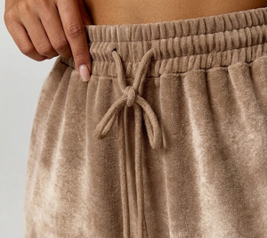 2026 Women's Autumn Casual Anti-Wrinkle Velvet Wide Leg Pants High Waist Loose Fit Solid <b>Coffee</b> Color - Product Image 5