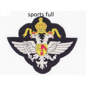 Boucle décorative en métal faite à la main, boucle à fermoir, broderie en PU, tissu en velours, couleur or, taille personnalisable - Product Image 1